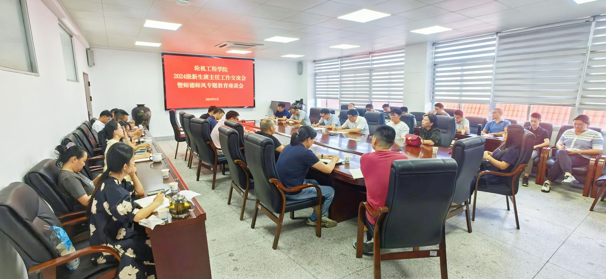 c1265d94afc8e76a63c0edcca0d795f.jpg c1265d94afc8e76a63c0edcca0d795f.jpg